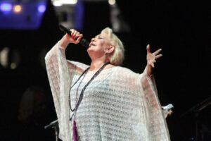 Μαρινέλλα: αποχαιρετισμός στη μεγάλη κυρία