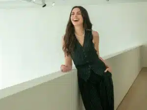 Anne Hathaway pop star: Νέο single Mother Mary 2026