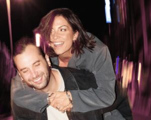 Ακομπλεξ-Άριστα: Βαρούχα-Αδαμόπουλος Τεχνόπολη