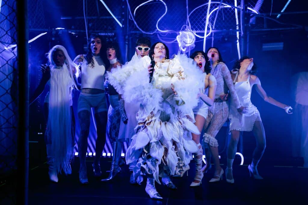 Τάμτα SMUT 5 Απριλίου: Live με Vassilina & 555ivas