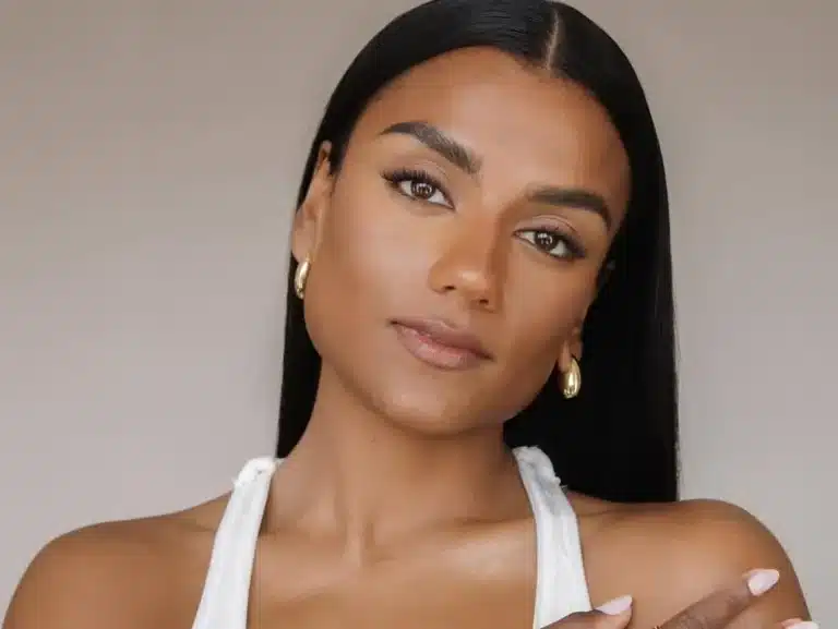 Simone Ashley μουσική: Single 10 Απριλίου από Bridgerton