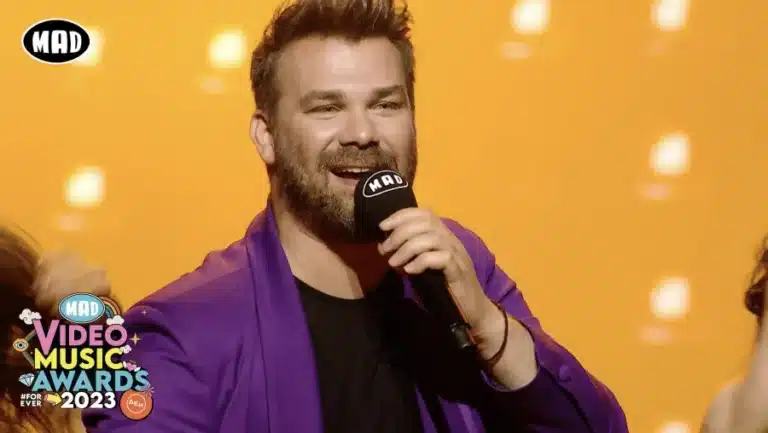 Γιώργος Σαμπάνης MAD VMA 2023: «Μόνο Με Σένα»