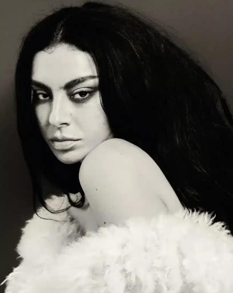 Charli XCX Rock Music: Αλήθεια για το νέο album 2026