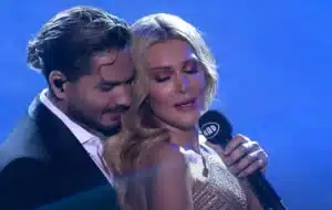 MAD VMA 2021: Θεοδωρίδου-Μάστορας Ντουέτο & Φιλί