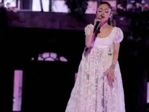 Ariana Grande Eternal Sunshine Tour: Επιτυχημένη πρεμιέρα