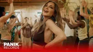 Δέσποινα Βανδή «Να μ' αγαπάς»: Το νέο balkan hit