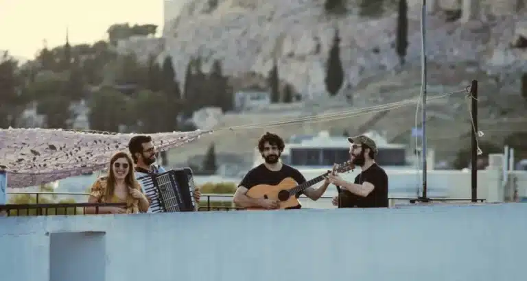Ιουλία Καραπατάκη Βεάκειο 2026: Live με Ατάρ Του Ταρ