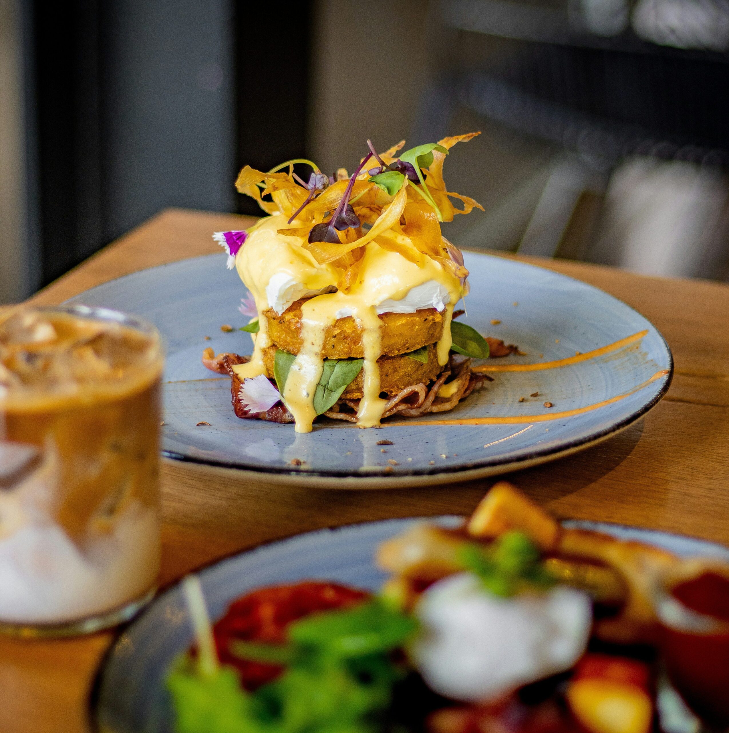Καλύτερα Brunch Spots Ψυρρή 5 Μαγευτικές Αυλές - Μουσικά Νέα Καλύτερα Brunch Spots Ψυρρή: 5 Μαγευτικές Αυλές