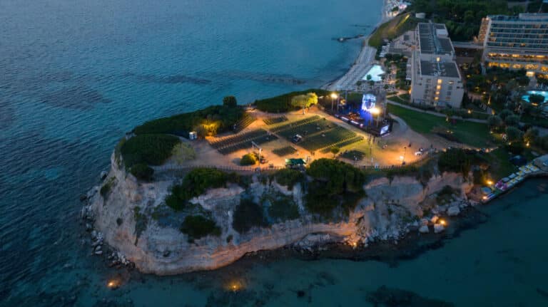 Sani Festival 2026: Robert Plant, James Arthur & Βίκυ...